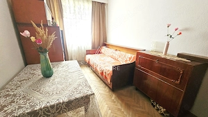 Apartament 3 camere decomandat de vânzare - zona Centrală   strada General Cristian Tell - imagine 3