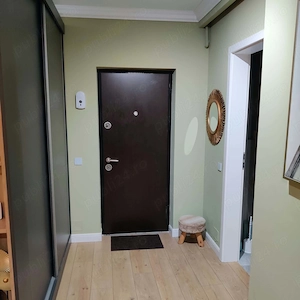 Dau în chirie apartament în Florești la BMW - imagine 8