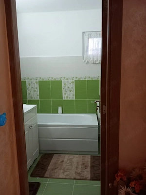 vând apartament 