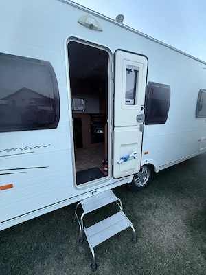 Vând rulota lunar 2008 .5 pers .pat matrimonial .pret 5790euro. - imagine 4