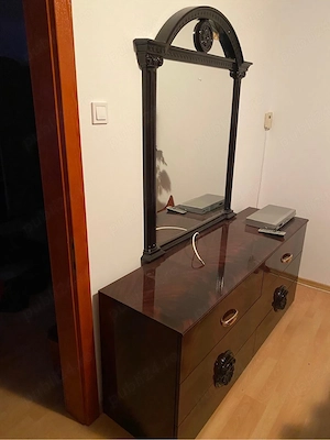 Vând apartament etaj 1