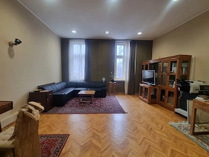 De vânzare apartament 71 mp  birou zona centrală - imagine 4