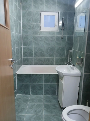 Apartament de vânzare cu 2 camere  50 mp  - imagine 4