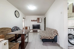 Apartament cu 3 camere, etaj 1 + loc de parcare pe Aleea Predeal
