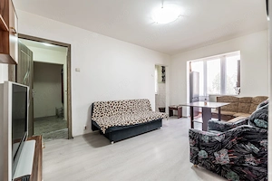 Apartament cu 3 camere, etaj 1 + loc de parcare pe Aleea Predeal - imagine 2