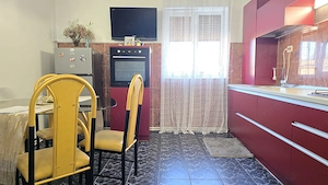 Vand apartament 2 camere decomandat in Deva, zona Balcescu (intersectie cu 22 Decembrie), - imagine 2