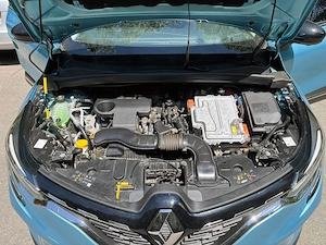 Renault captur intens e-tech plug-in hybrid 160 cp - imagine 6