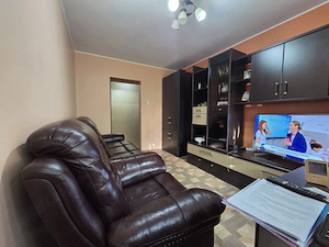 Apartament 2 camere decomandate   Micro 13 | Etaj 2 | Renovat | Mobilat modern | Centrală proprie - imagine 4