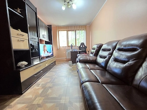 Apartament 2 camere decomandate   Micro 13 | Etaj 2 | Renovat | Mobilat modern | Centrală proprie