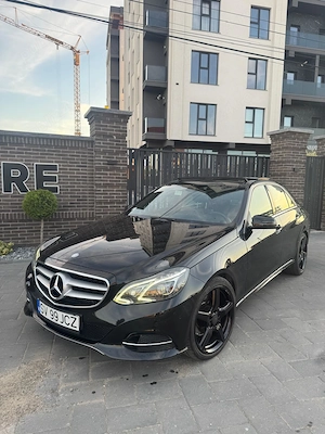 Vând Mercedes-Benz E class august 2013