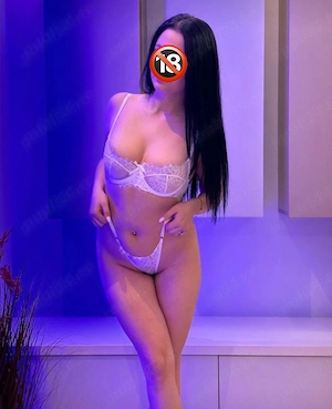 Matură Cu Forme Sexy- Caut Colegă!