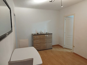 Închiriez apartament 2 camere  - imagine 2