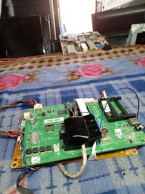 Placa de bază și sursa 715g947-m02-004y