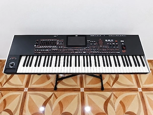 Vând Korg PA4 Oriental, stare impecabilă, fără urme de uzură, fără butoane schimbate
