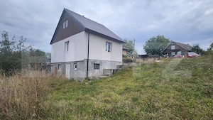 Casa de vanzare, 60 mp, teren 1500 mp, zona Livezeni