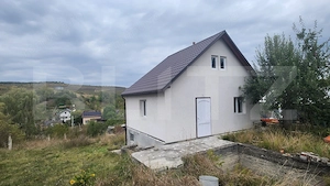 Casa de vanzare, 60 mp, teren 1500 mp, zona Livezeni - imagine 2