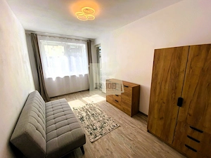Apartament 3 camere Balcon | Parcare zona Selimbar - imagine 2