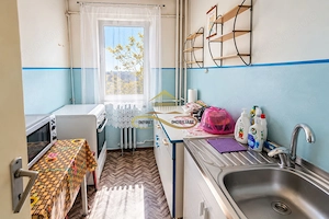 Vand apartament, 2 camere, Narcisa, etaj intermediar - imagine 3