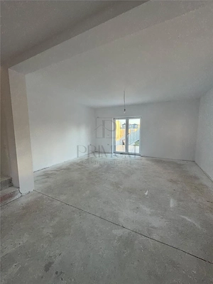 Duplex  generos - zona foarte buna - 3 dormitoare - imagine 14