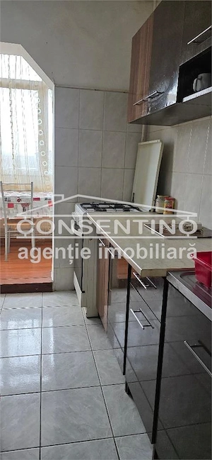 Se vand 3 camere in Dorob 1 -Non Stop,liber - imagine 8