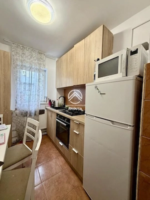 Apartament de vanzare 2 camere decomandate Gruia - imagine 2