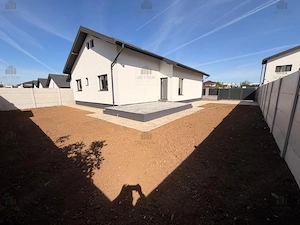 Casă individuală pe parter, 4 camere, teren 360 mp   Comuna Berceni - imagine 3
