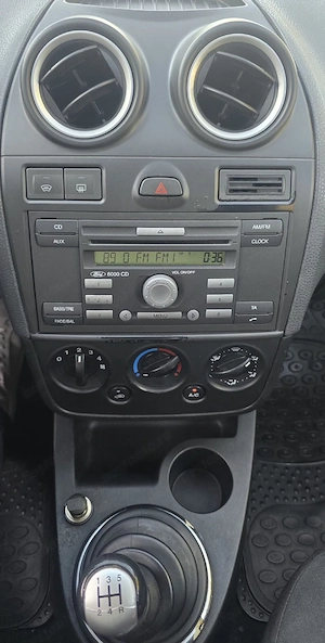 Ford  Fiesta 1.4 TDCi  - imagine 7