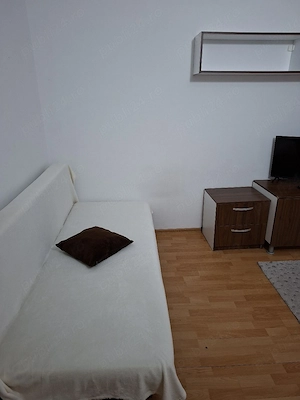 Proprietar închiriez garsoniera! - imagine 4