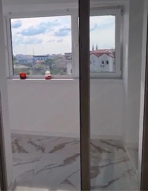 Apartament 5 camere cu boxa si garaj pe 2 nivele, tip penthouse  - imagine 4