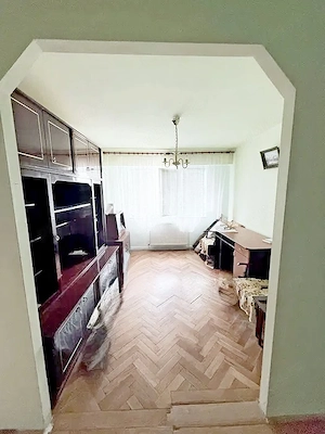 ZONA CIRCUMVALAȚIUNII - Închiriere apartament 3 camere, decomandat, centrală proprie la 350 E. - imagine 9