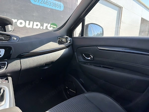 Renault Scenic - imagine 12