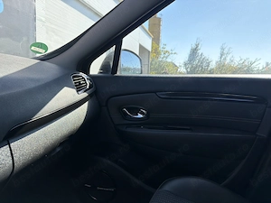 Renault Scenic - imagine 19