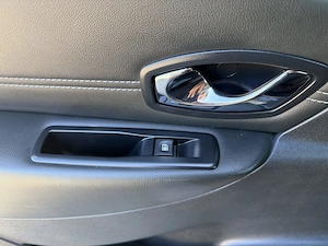 Renault Scenic - imagine 13