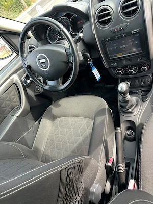 Dacia Duster dCi 4x4  - imagine 5
