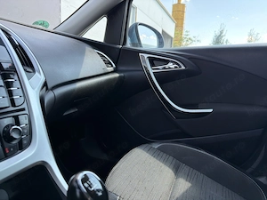 Opel Astra - imagine 15