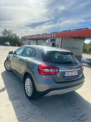 Mercedes-Benz GLA 180 d - imagine 2