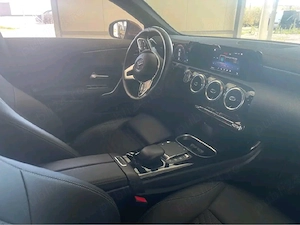 Mercedes Benz CLA 200 - an 2023 - imagine 4