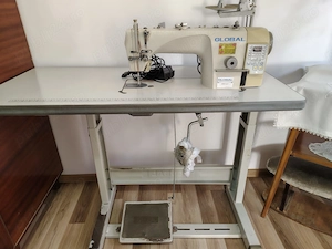 Vând mașină de cusut electrica 