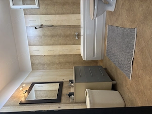 Proprietar închiriez apartament spațios de 3 camere, etajul 1, situat în zona Lipovei - imagine 8