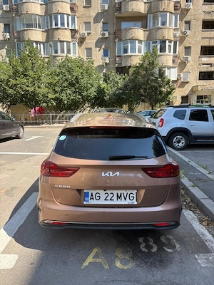 Kia Ceed SW 1.5 T-GDi 160 CP DCT Best+ | Unic proprietar | Garanție - imagine 2
