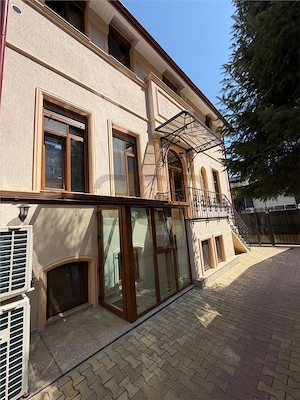 Victoriei - Titulescu , Vila D+P+M, nemobilata