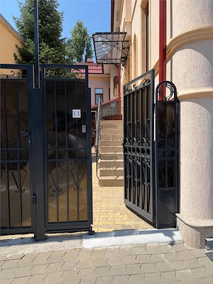 Victoriei - Titulescu , Vila D+P+M, nemobilata - imagine 3