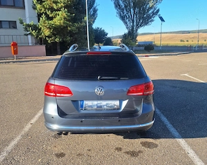 VW Passat B7 Variant 2.0 TDI DSG Highline - Carte Service & Facturi - imagine 2