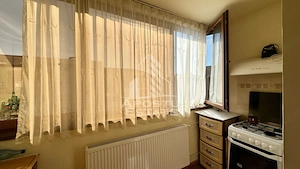 Apartament de vanzare cu 3 camere, decomandat, zona Soarelui - imagine 9