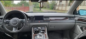 Audi A8 D3