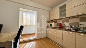 Apartament de vanzare cu 3 camere, decomandat, zona Soarelui - imagine 8