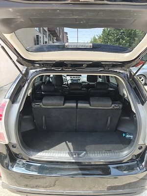 Toyota Prius Plus - imagine 2