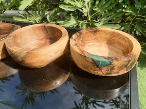 Boluri si vase decorative din nuc cires cais