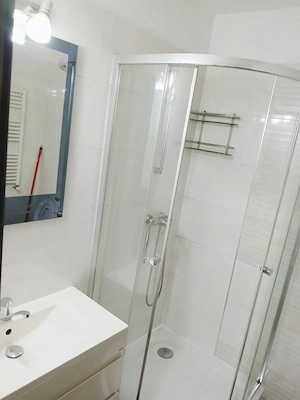 Apartament cu o cameră,bloc nou,zona Tătărasi bulevard Flora - imagine 7
