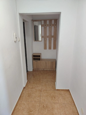 Ofer spre închiriere apartament cu 2 camere în Reșița  - imagine 2